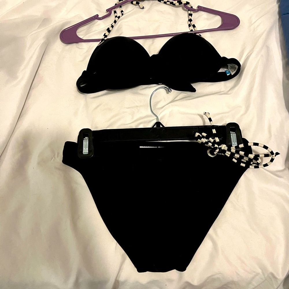 Black and white Cius bikini!